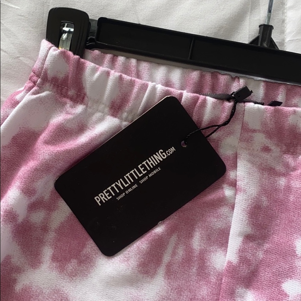 Pink and white joggers - Picture 2 of 5